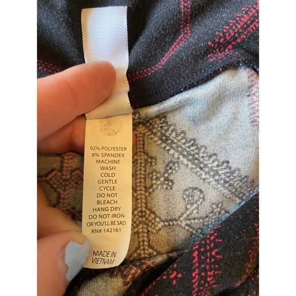 Lularoe TC Black with Nordic Viking Heart Pattern Plus Size TC - Picture 2 of 4